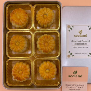 custard mooncake 奶黄月餅